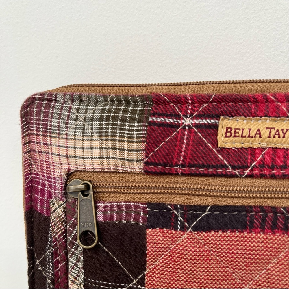 Bella Taylor Quilted Wallet Plaid Patchwork Zip Wristlet Red Tan Cotton - Picture 4 of 12